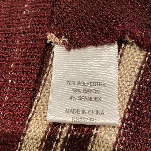 Mason + Mackenzie V- Neck Tunic Sweater Size: S - Picture 7 of 9